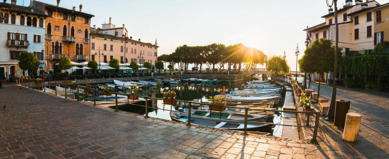 Apartment Charme And Relax With Garden And Swimming Pool Desenzano del Garda Exteriér fotografie